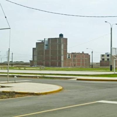 VENTA DE TERRENO DE 120 M2 EN URB. LOS FICUS - PIMENTEL